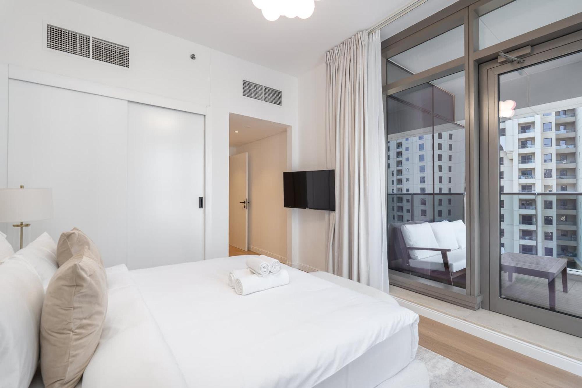 Bright And Airy 1-bedroom Perfect For 4 In Marina * Dubai