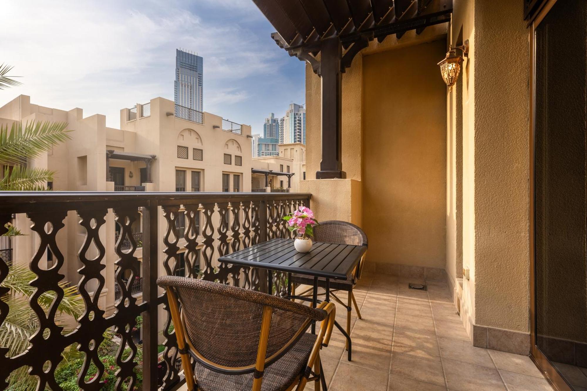 Maison Privee - Stylish & Spacious In Downtown Dubai