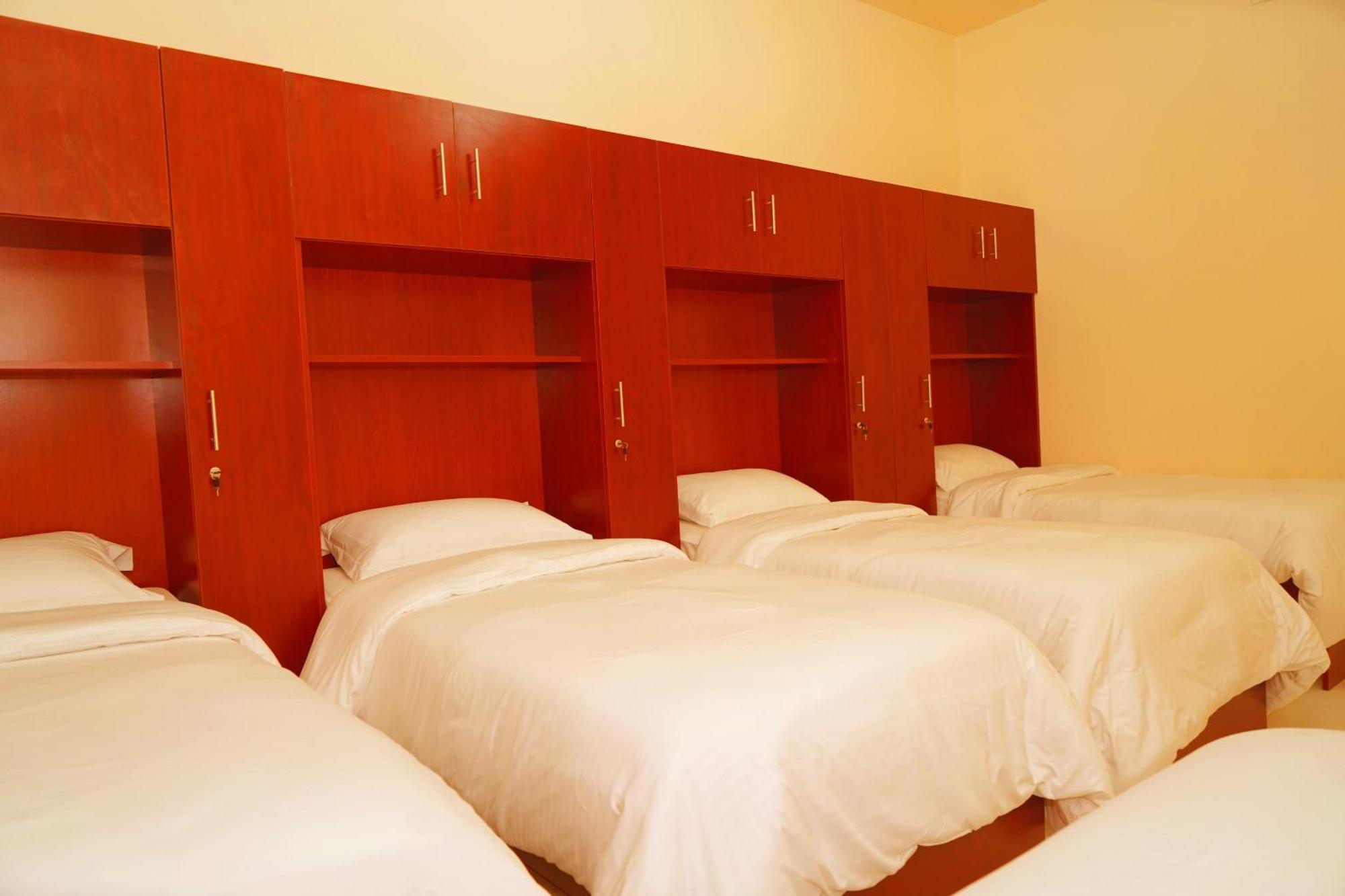Beds & Company Men Apartment *