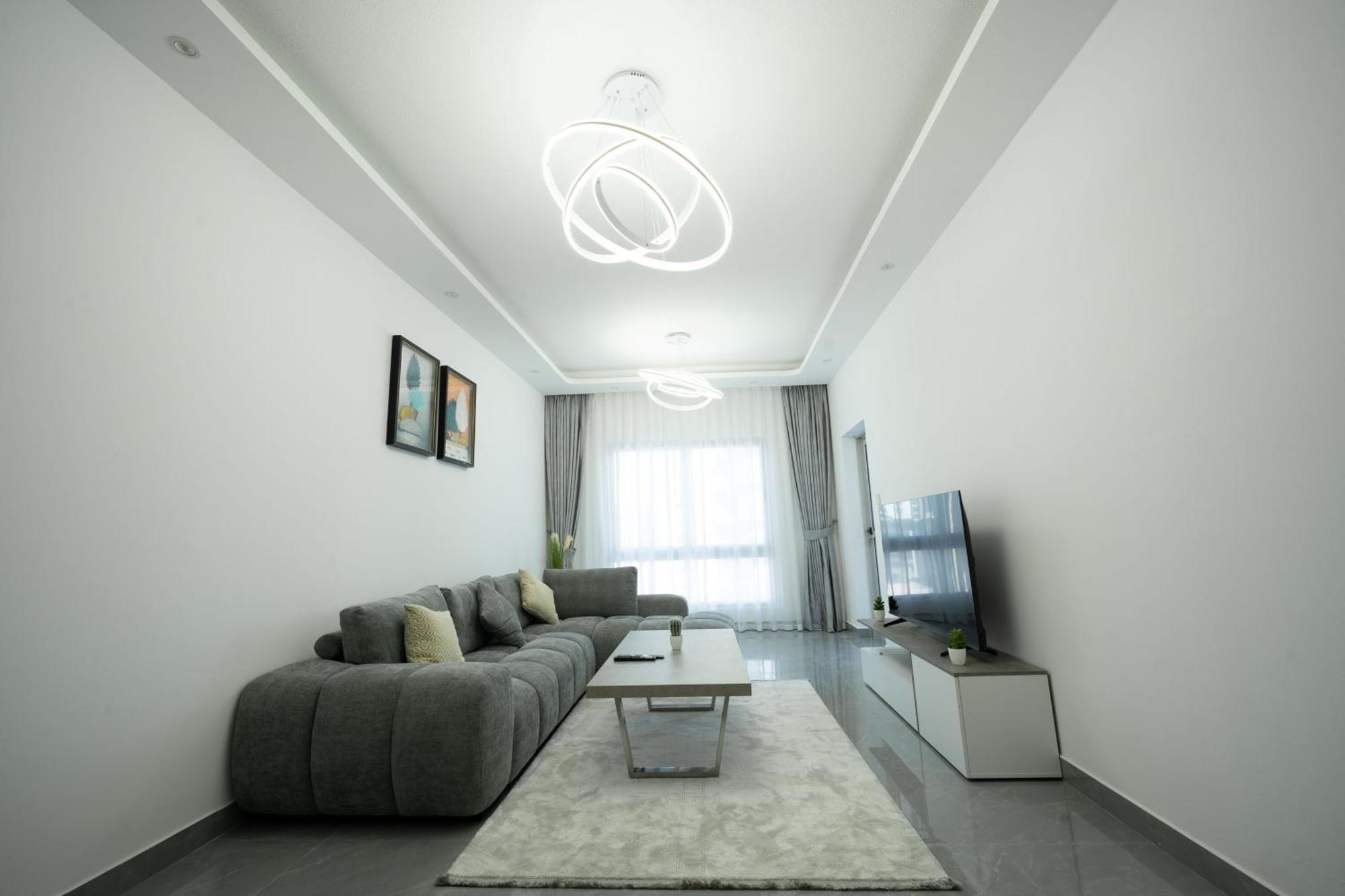 Marina - 1 Bhk Unique * Dubai