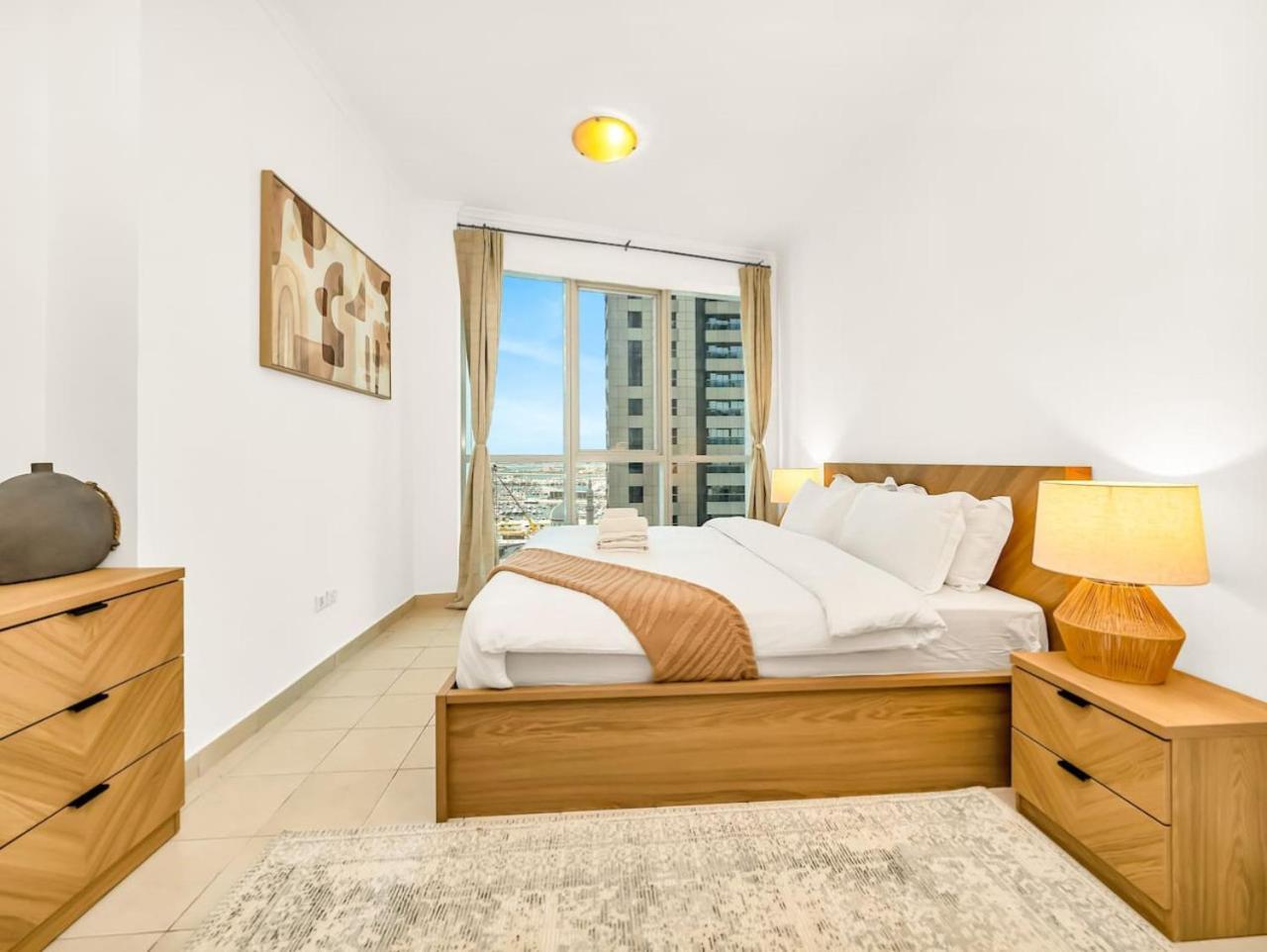 Heart Of The Marina, 1 Bdr Flat, Only Apartment *