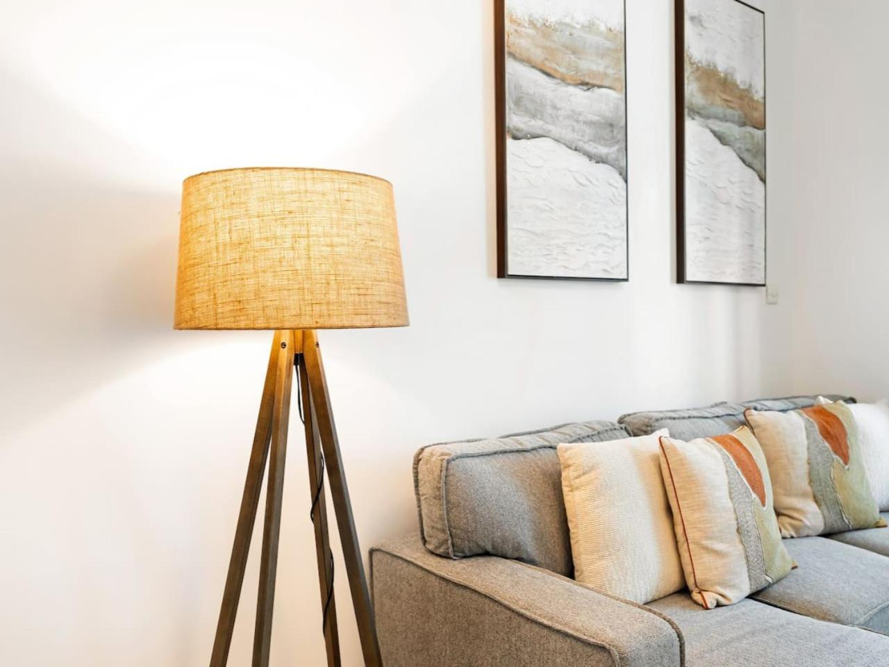 Heart Of The Marina, 1 Bdr Flat, Only Apartment *