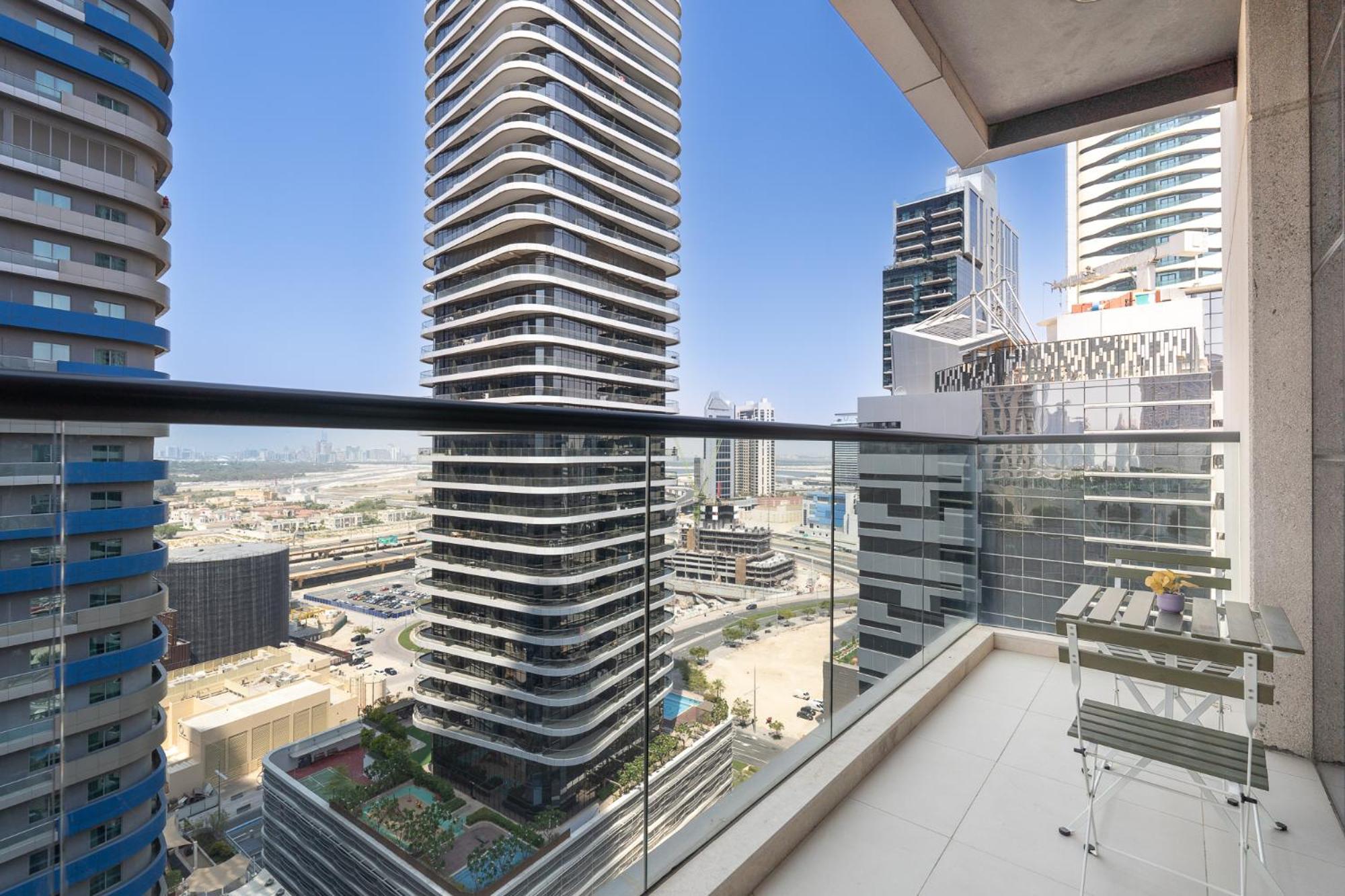 Heaven Crest Downtown - 3 Bedroom 2 Minute Walk To Mall And Burj Khalifa * Dubai