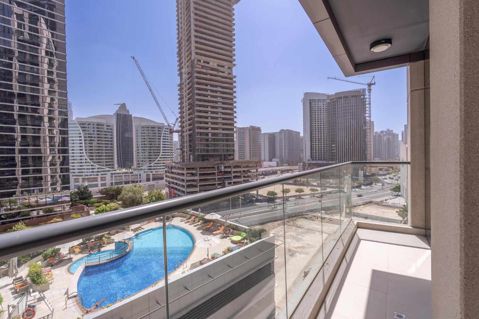 Heaven Crest Downtown - 3 Bedroom 2 Minute Walk To Mall And Burj Khalifa * Dubai