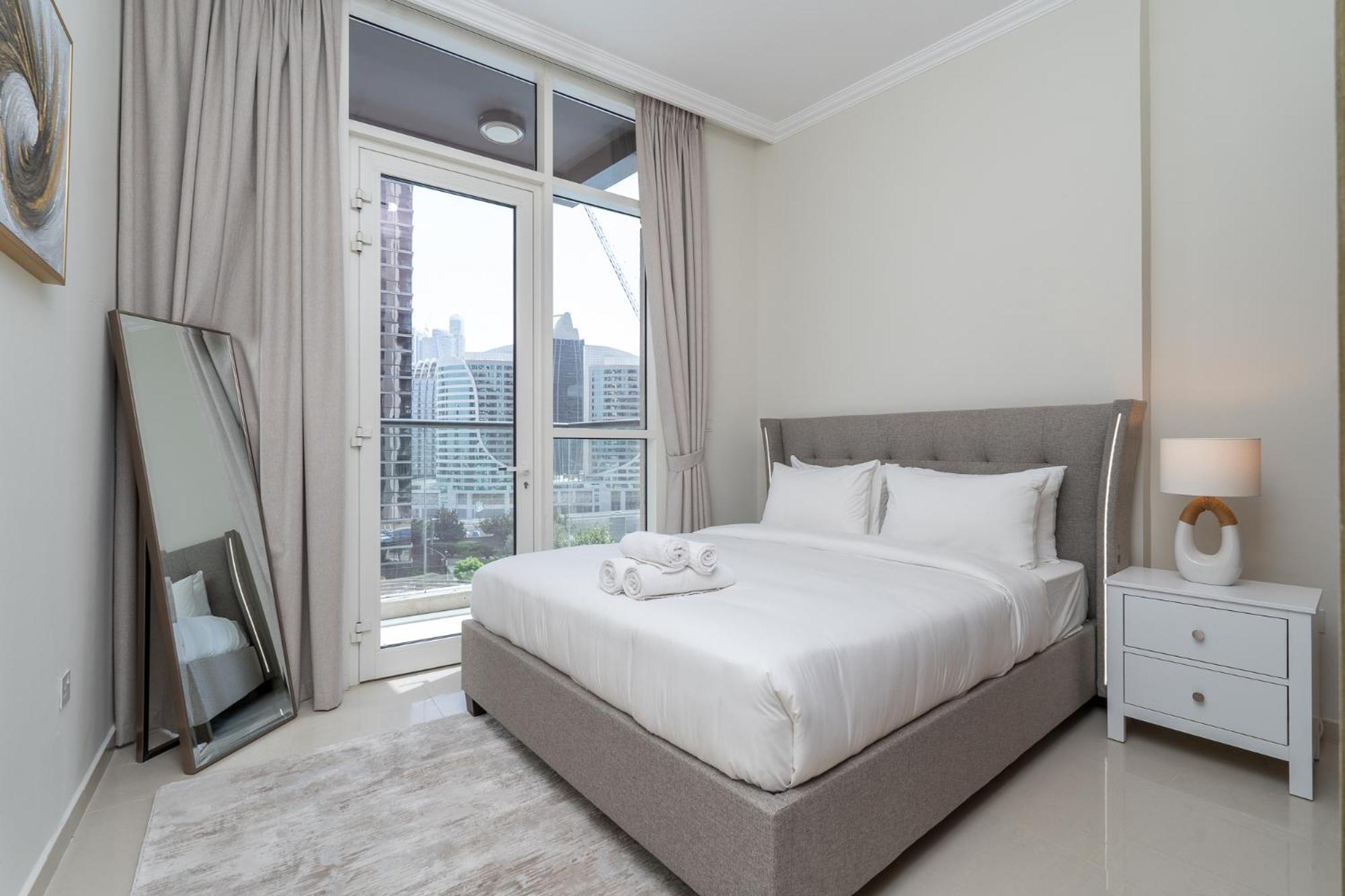 Heaven Crest Downtown - 3 Bedroom 2 Minute Walk To Mall And Burj Khalifa