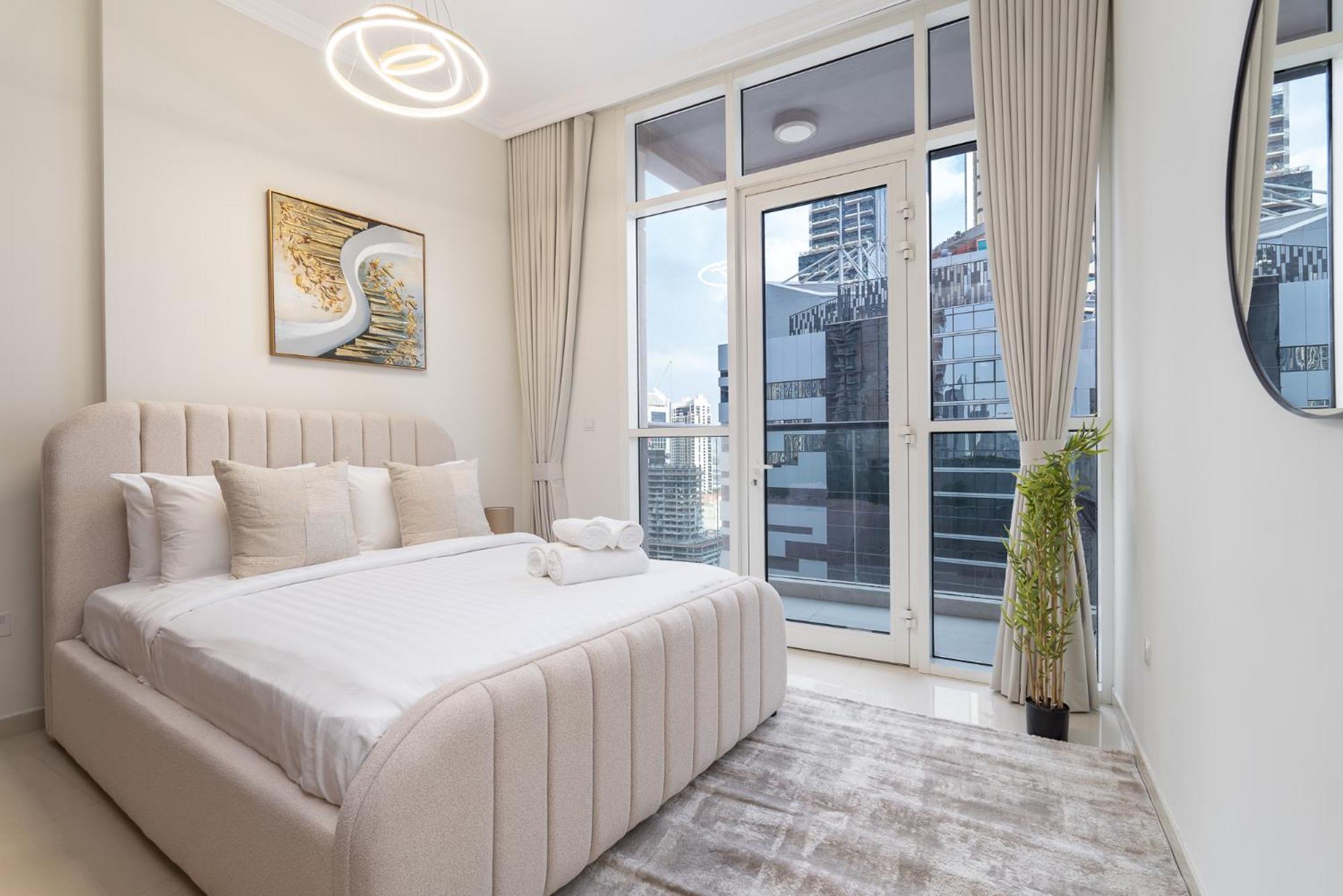 Apartment Heaven Crest Downtown - 3 Bedroom 2 Minute Walk To Mall And Burj Khalifa *