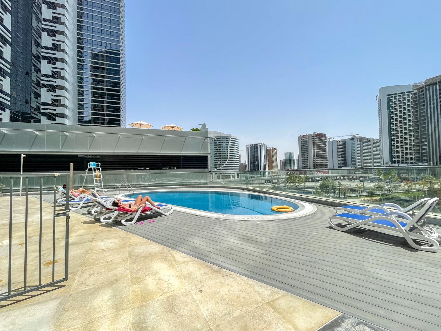Heaven Crest Downtown - 3 Bedroom 2 Minute Walk To Mall And Burj Khalifa Apartment