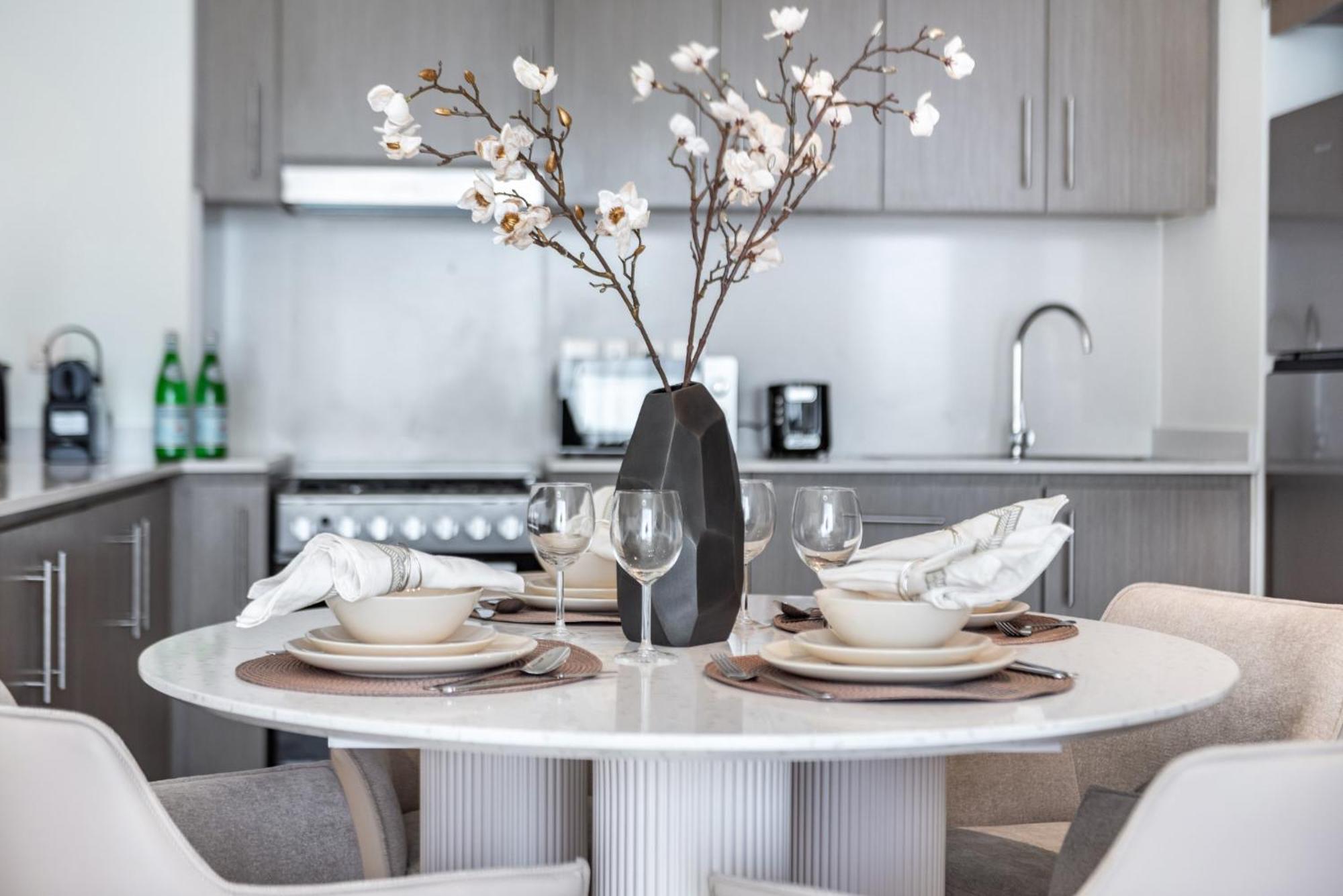 The Smart Concierge - Signature Grande Apartment