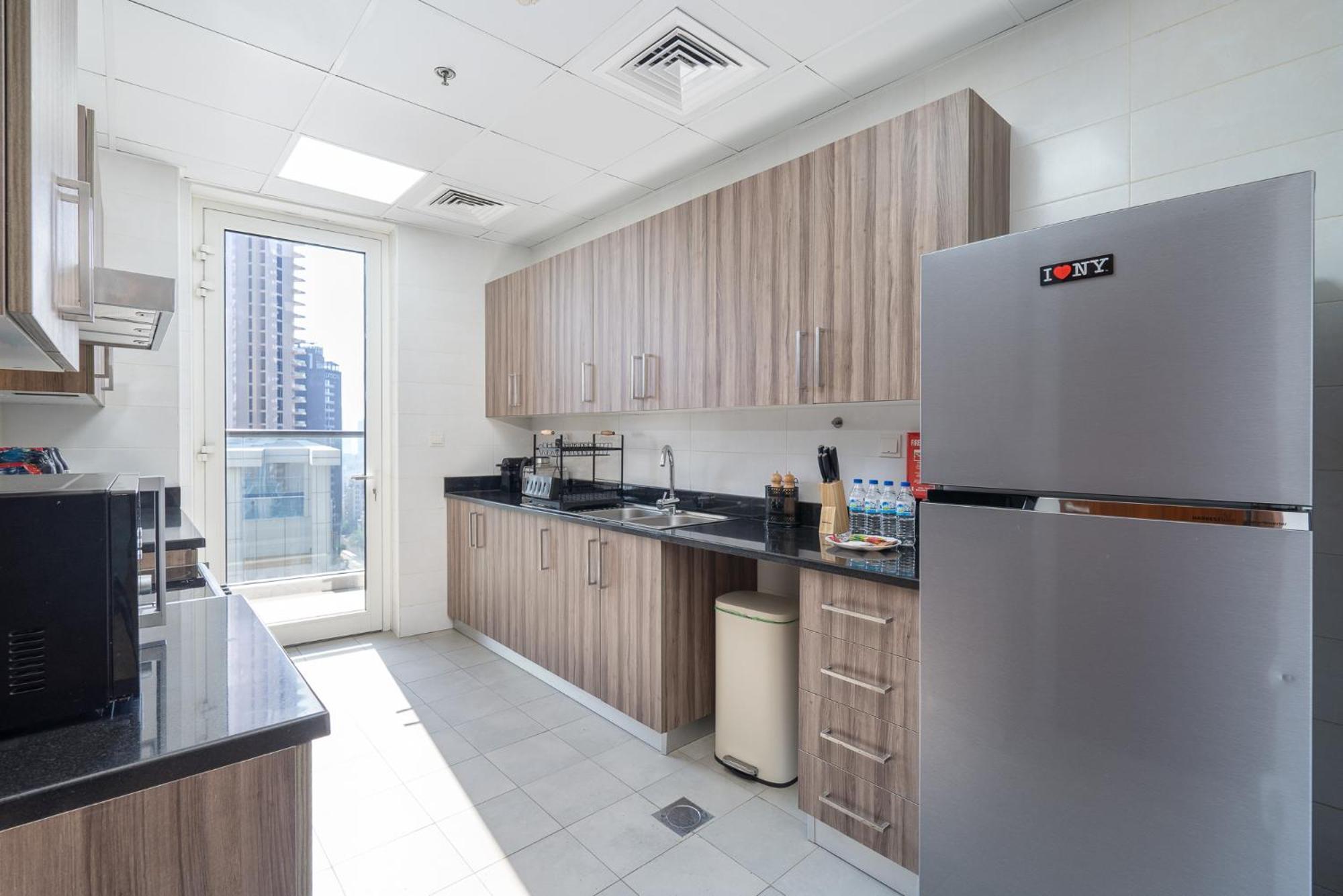 Apartment Heaven Crest Downtown - 3 Bedroom 2 Minute Walk To Mall And Burj Khalifa Dubai