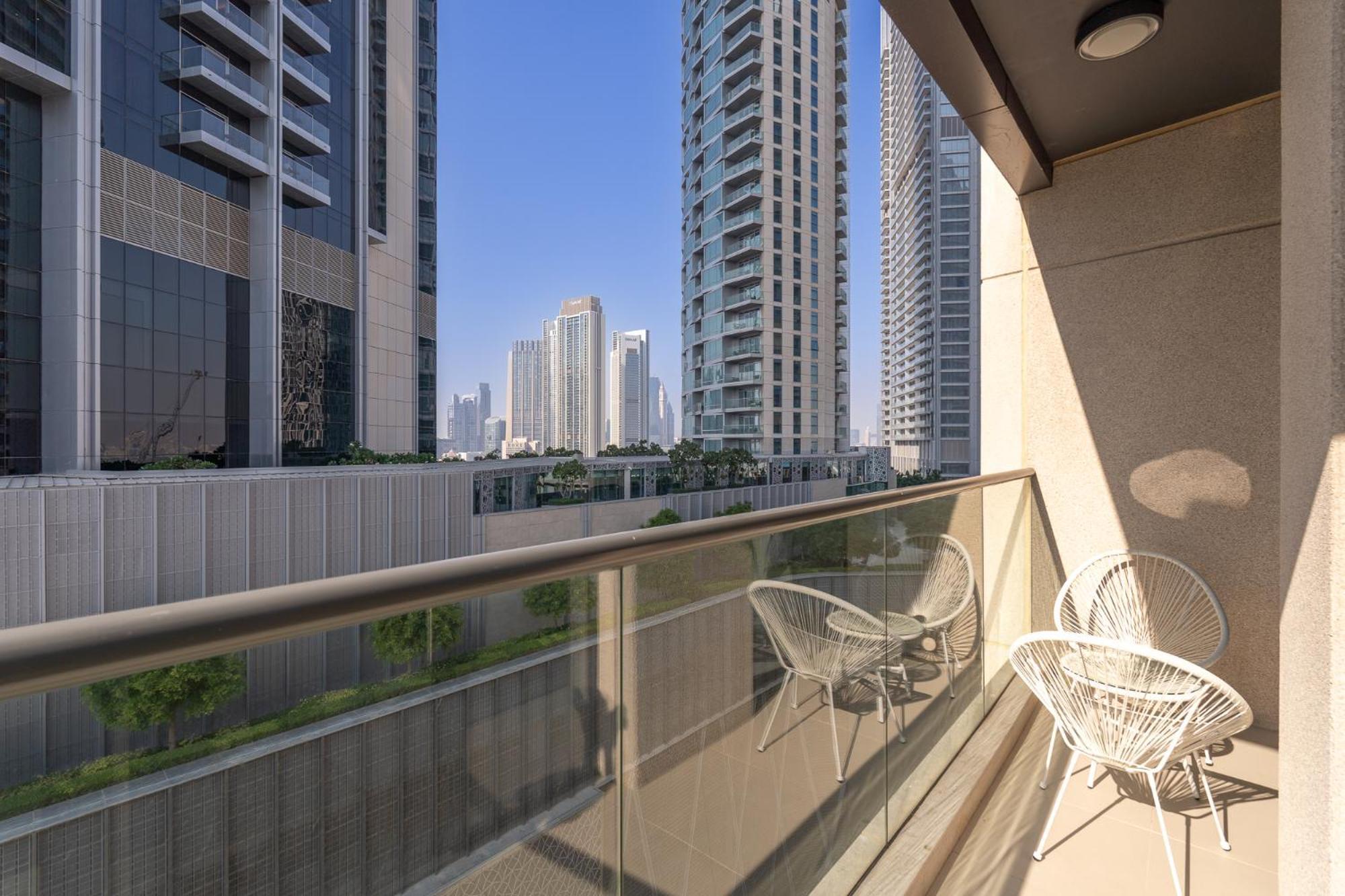 Heaven Crest Downtown - 3 Bedroom 2 Minute Walk To Mall And Burj Khalifa *