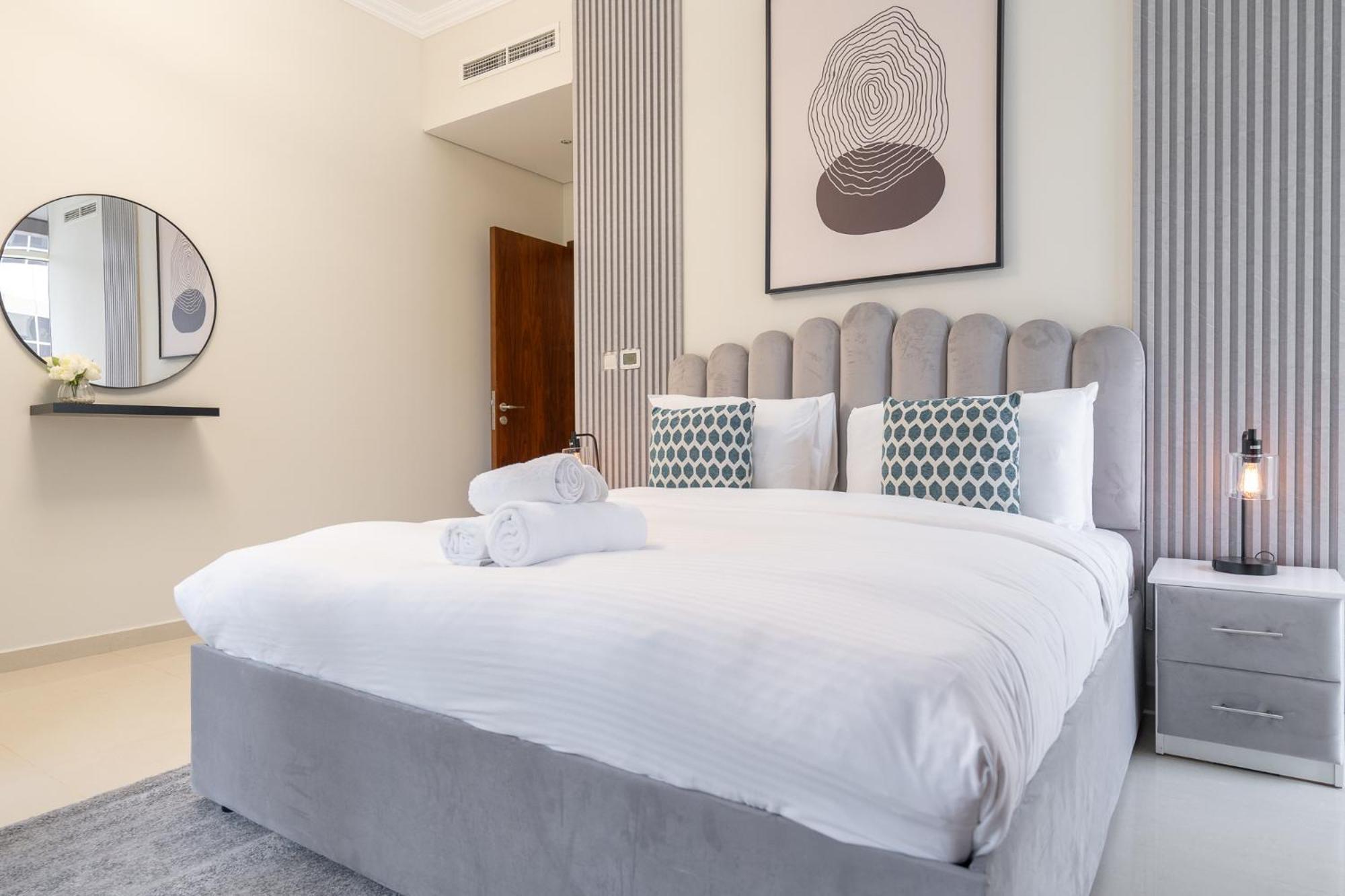 Heaven Crest Downtown - 3 Bedroom 2 Minute Walk To Mall And Burj Khalifa Apartment Dubai