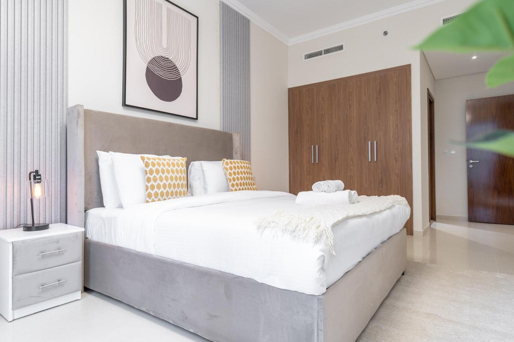 Apartment Heaven Crest Downtown - 3 Bedroom 2 Minute Walk To Mall And Burj Khalifa