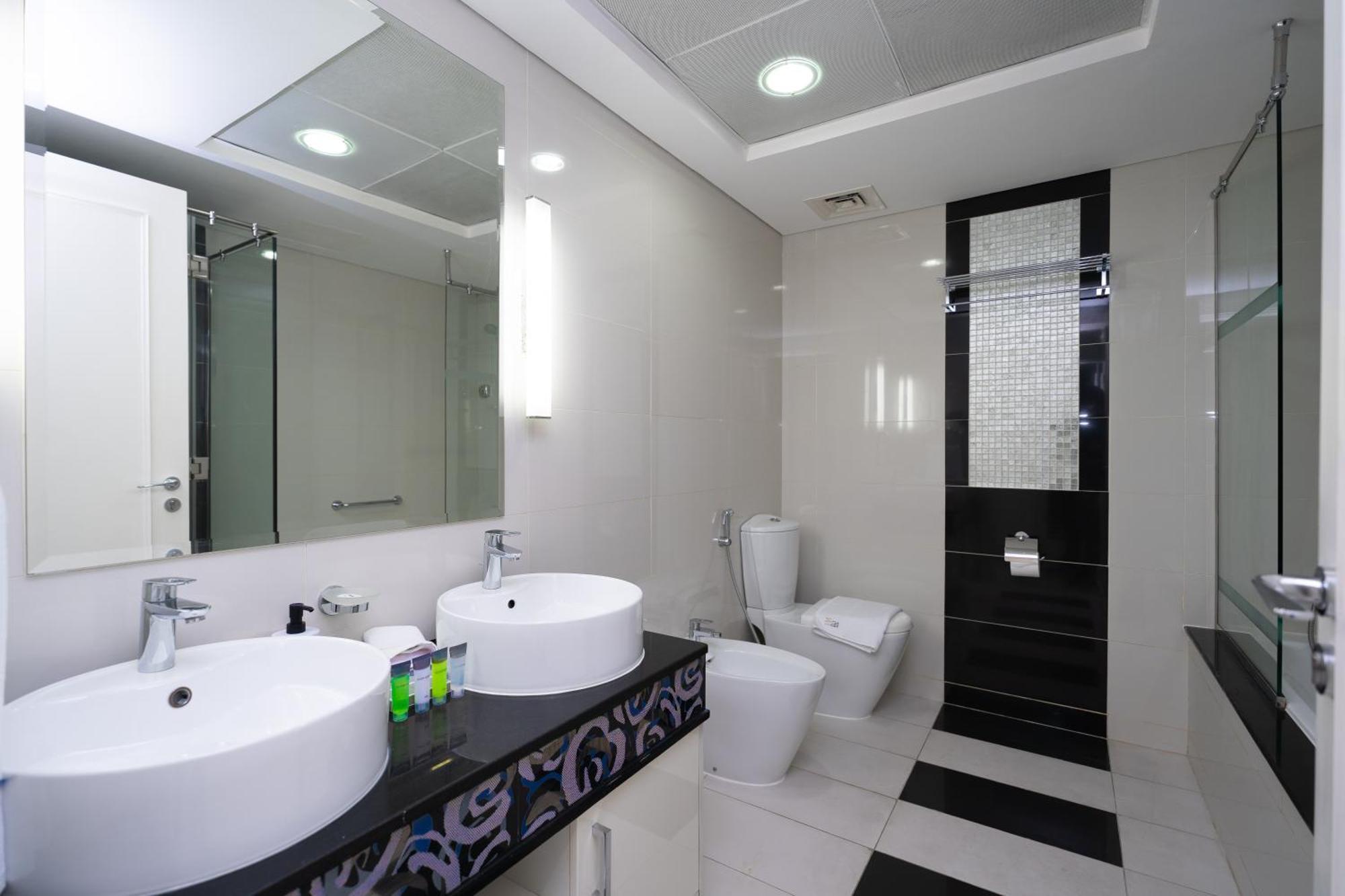 Escape24 - Vogue 1br Near Burj Khalifa And Mall Downtown Apartment *