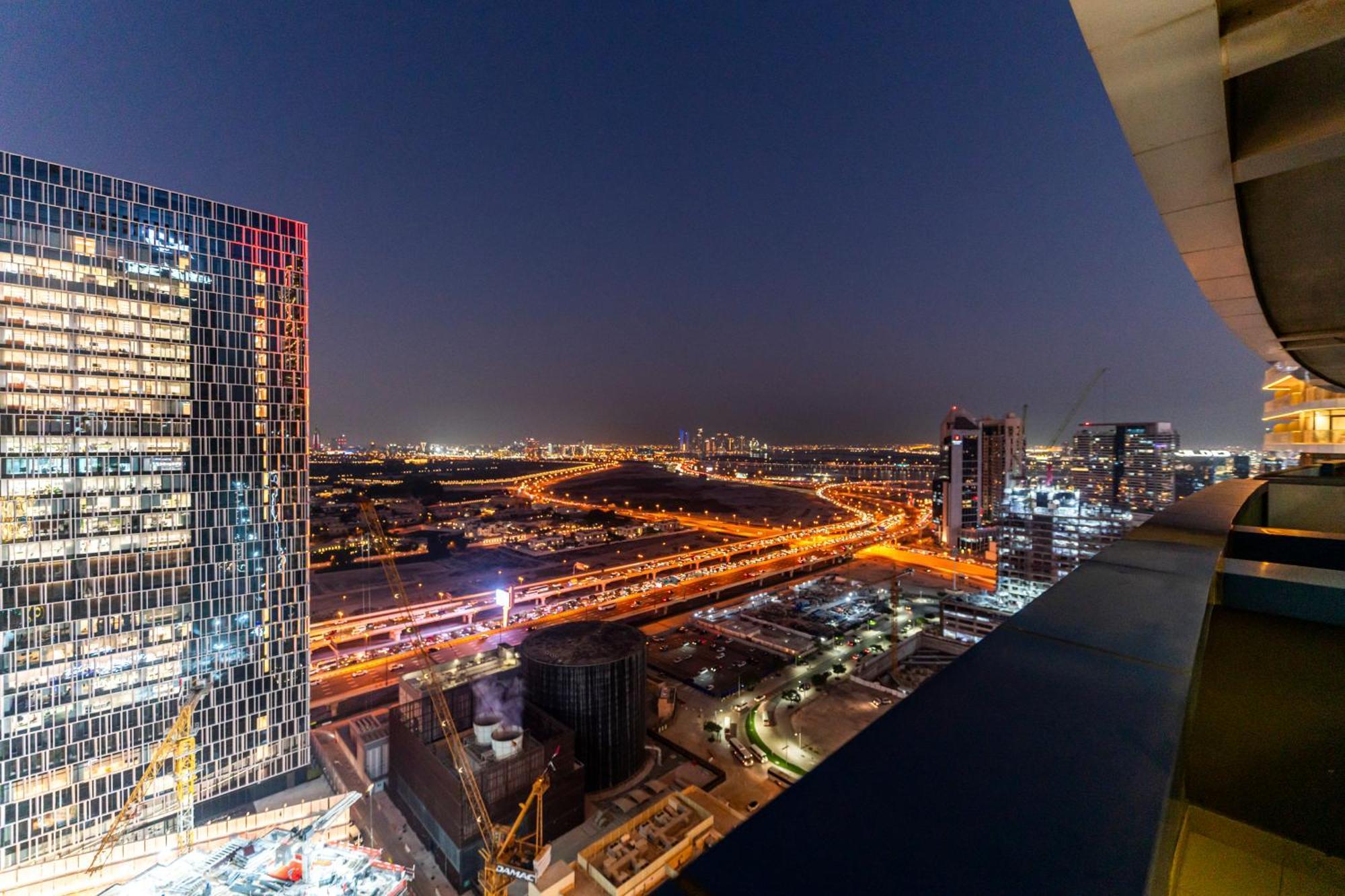 Escape24 - Vogue 1br Near Burj Khalifa And Mall Downtown Apartment