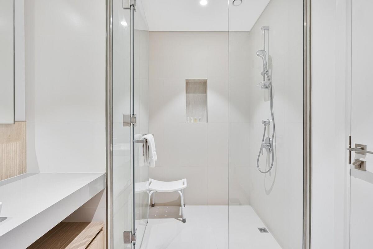 Apartment 2br Haven With Pool, Gym, Tennis Court And Playground *