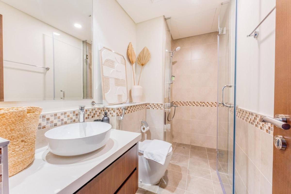 Bali-inspired 1-bedroom For 4 In Business Bay Apartment
