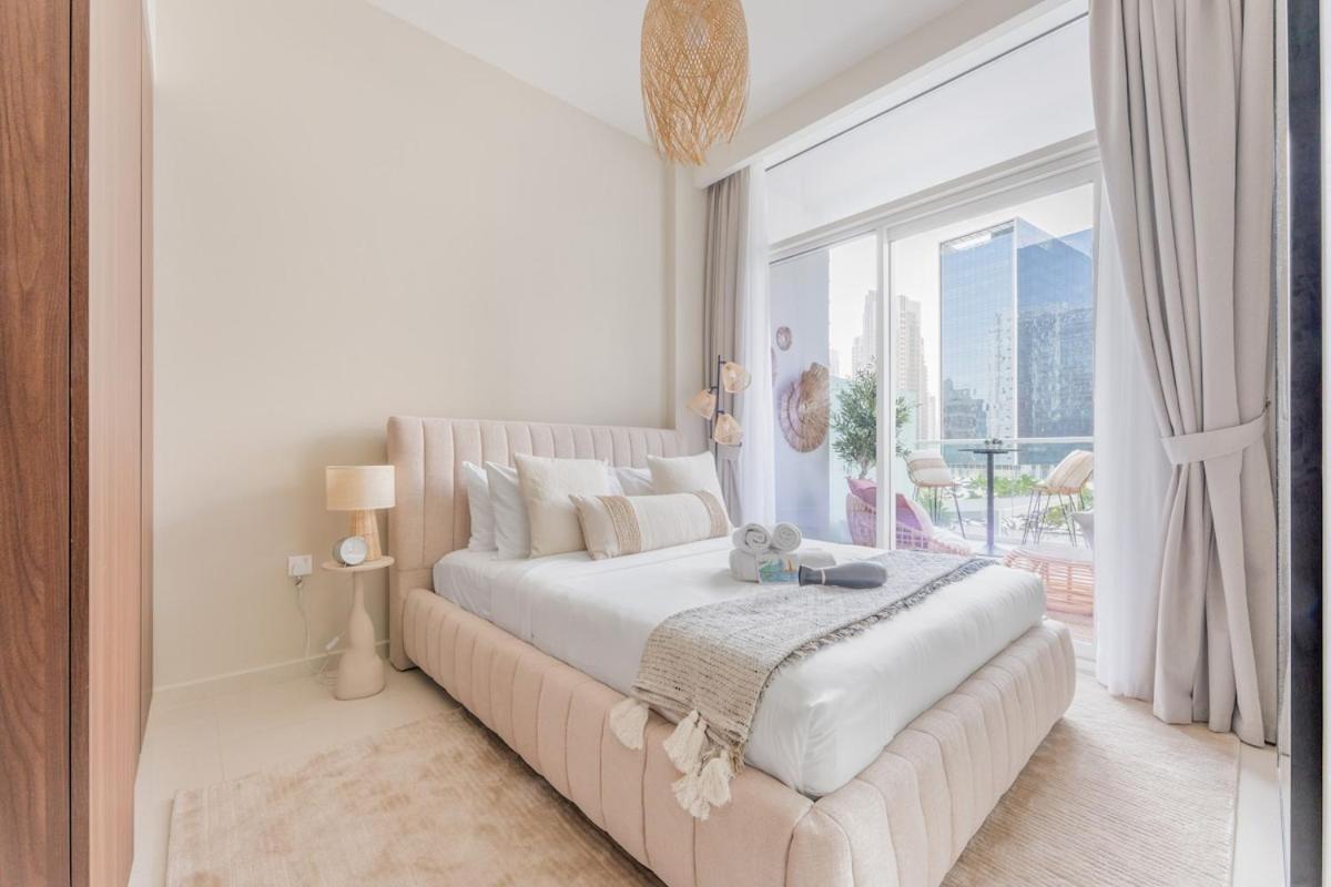 Bali-inspired 1-bedroom For 4 In Business Bay