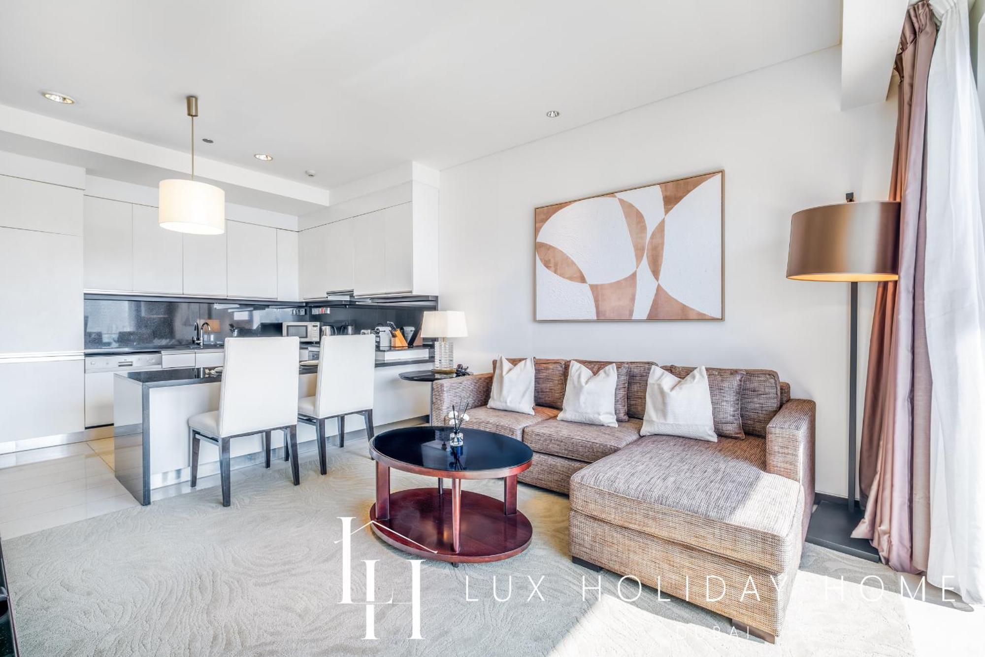 Lux The Jw Marina 3 Dubai