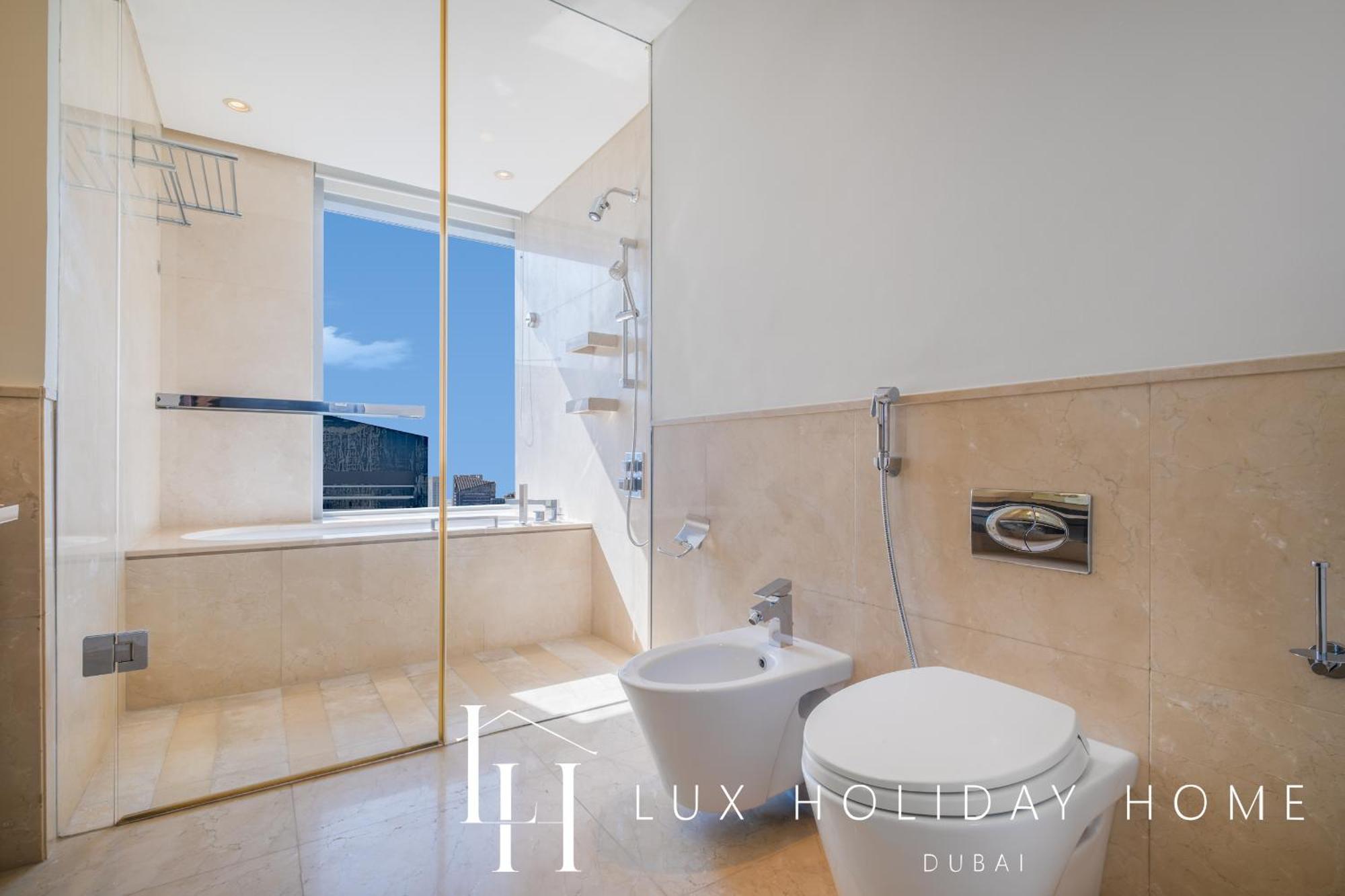 Lux The Jw Marina 3 Dubai