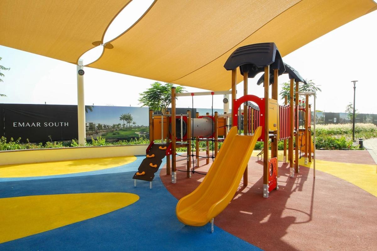 Parkside 2 Family Townhouse-3br-emmar South Golf * Dubai