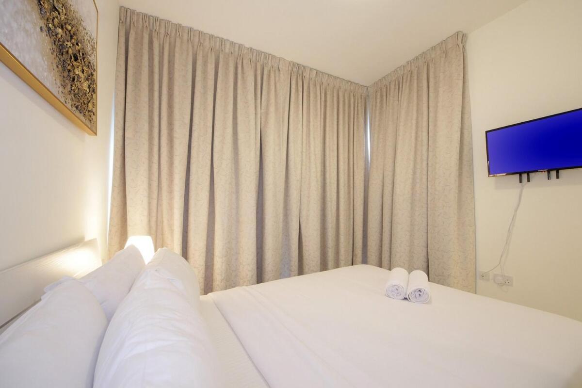 Villa Parkside 2 Family Townhouse-3br-emmar South Golf Dubai