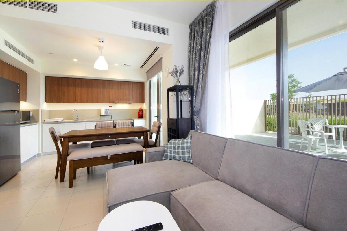 Parkside 2 Family Townhouse-3br-emmar South Golf Villa *