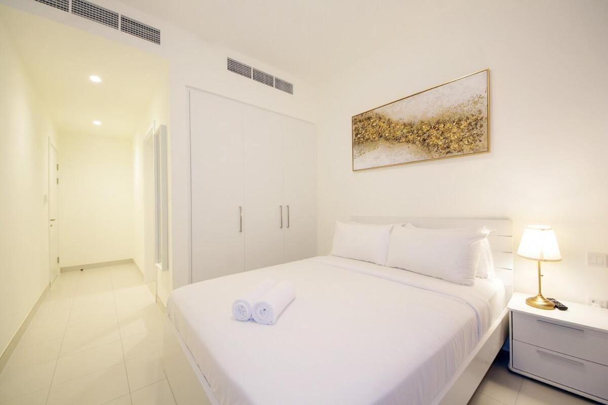 Parkside 2 Family Townhouse-3br-emmar South Golf Dubai