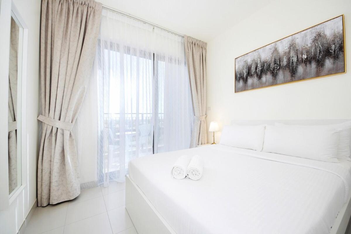 Parkside 2 Family Townhouse-3br-emmar South Golf * Dubai