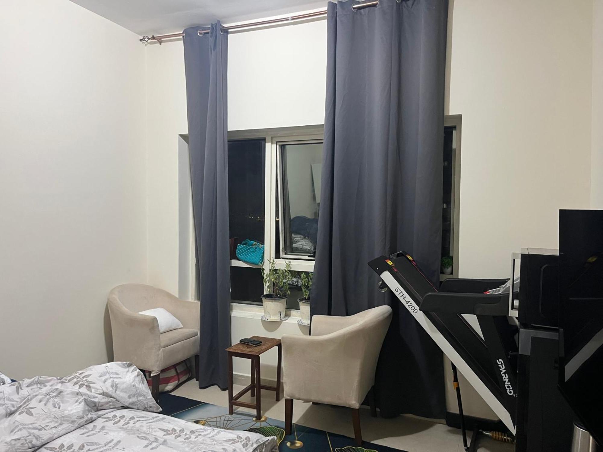 Shj Dxb Sunny Border Guest house