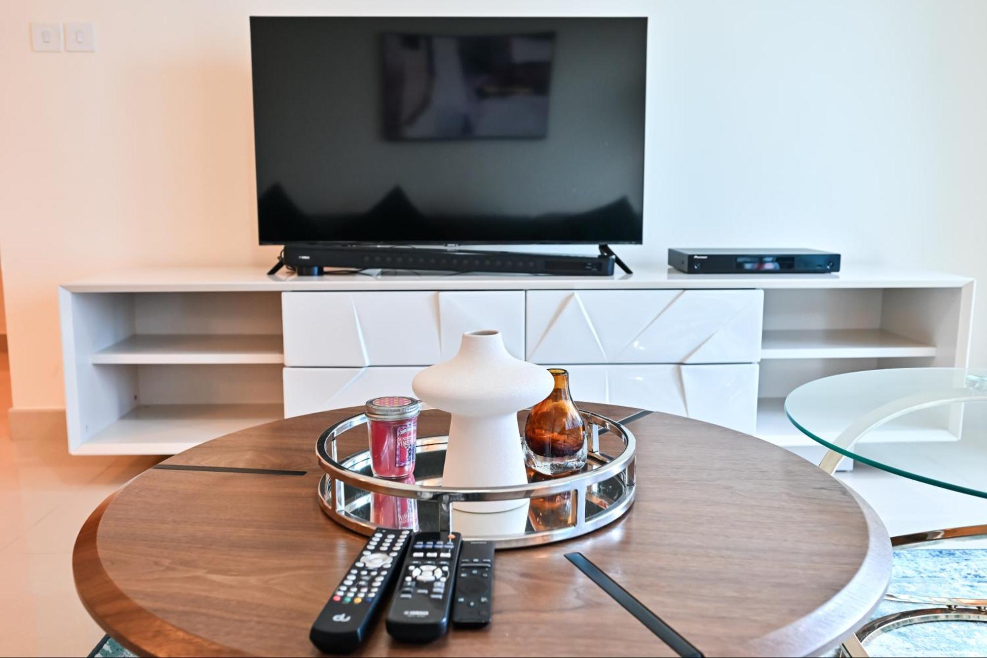 Spacious 1br In Difc *