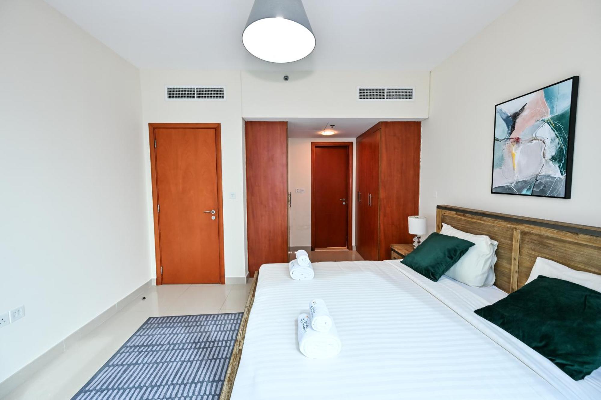 Apartment Spacious 1br In Difc
