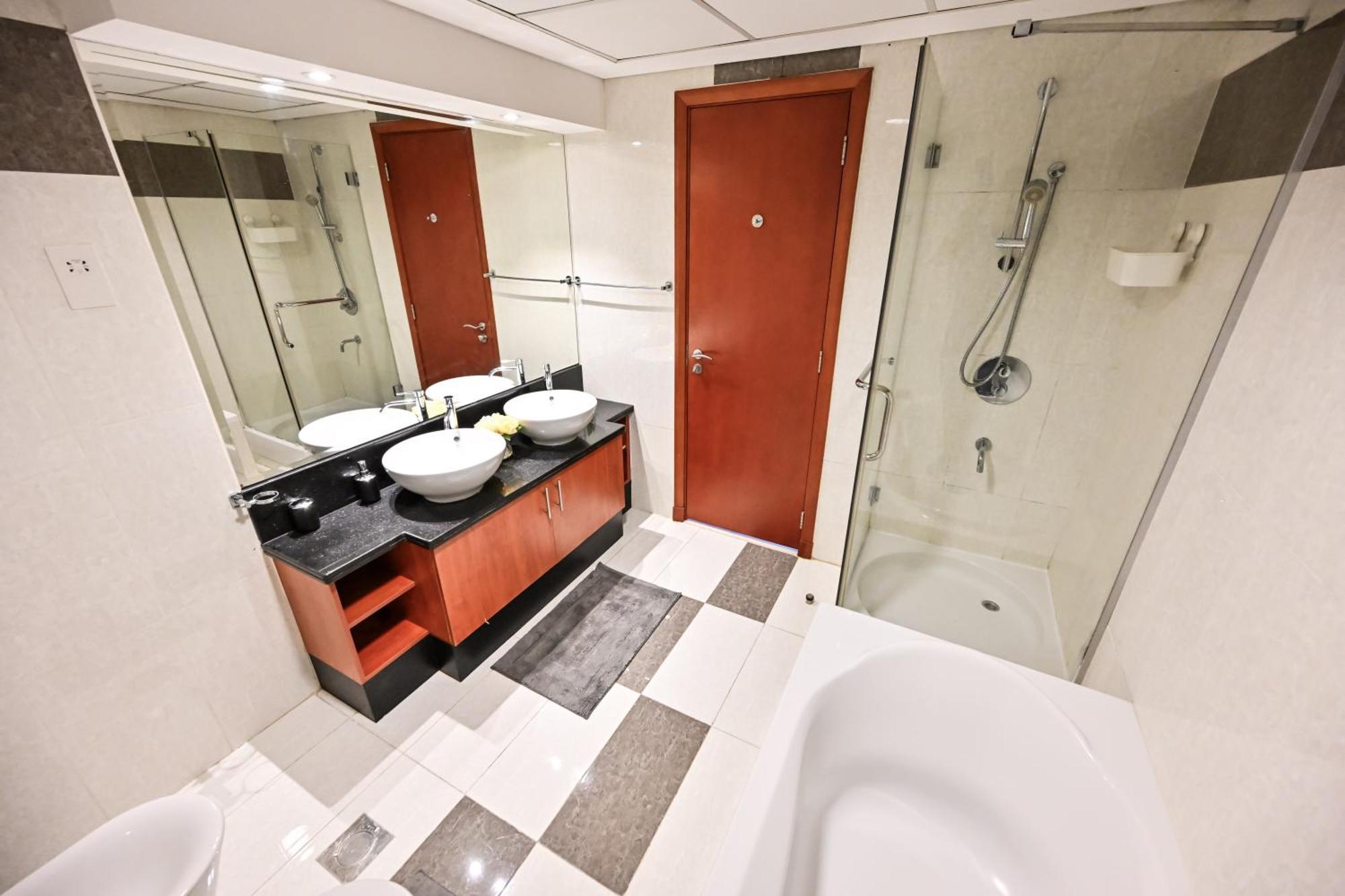 Spacious 1br In Difc