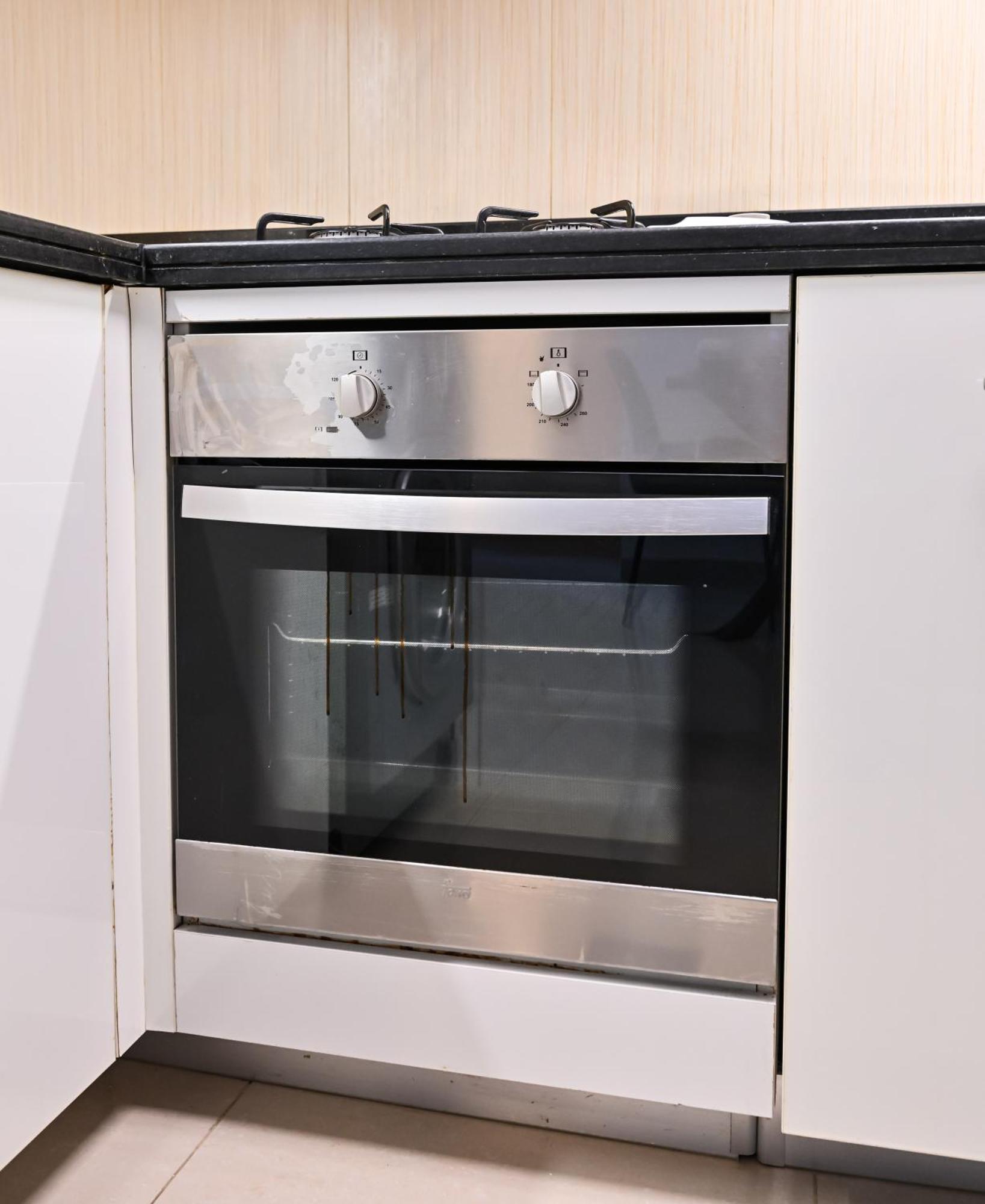 Spacious 1br In Difc Apartment