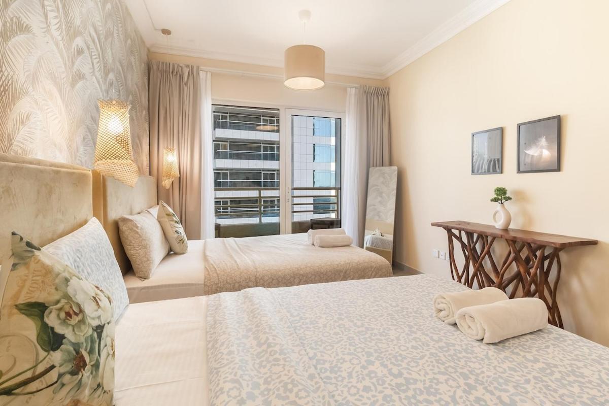 Bohemian 2 Bedroom In The Heart Of Marina Apartment *