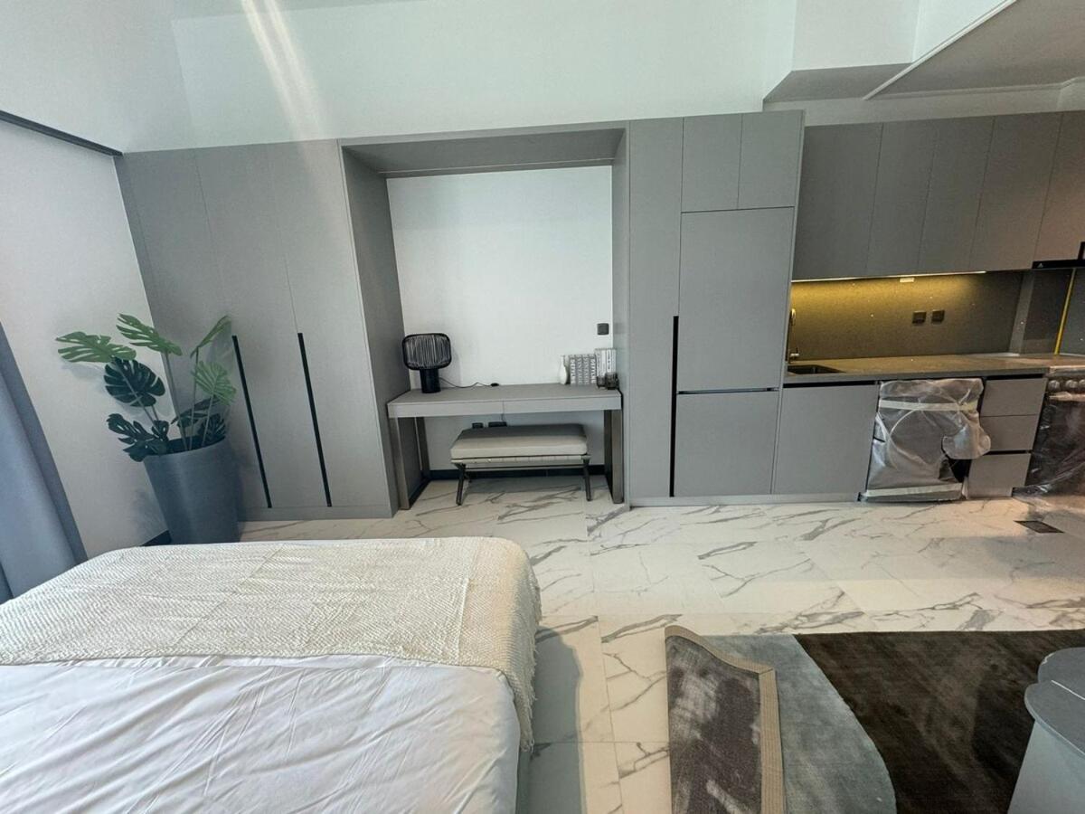 Brand New Chic 8min To Downtown Apartment *
