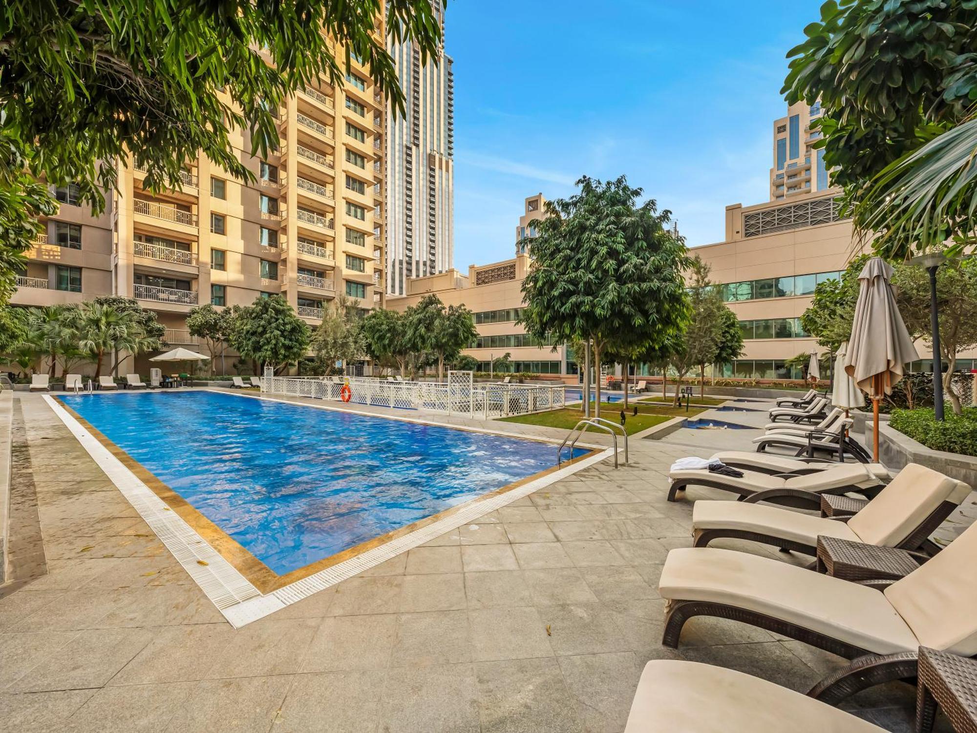 Apartment Royal Vista At 29 Boulevard - & Burj Khalifa Views - Brand New Luxury 3br *
