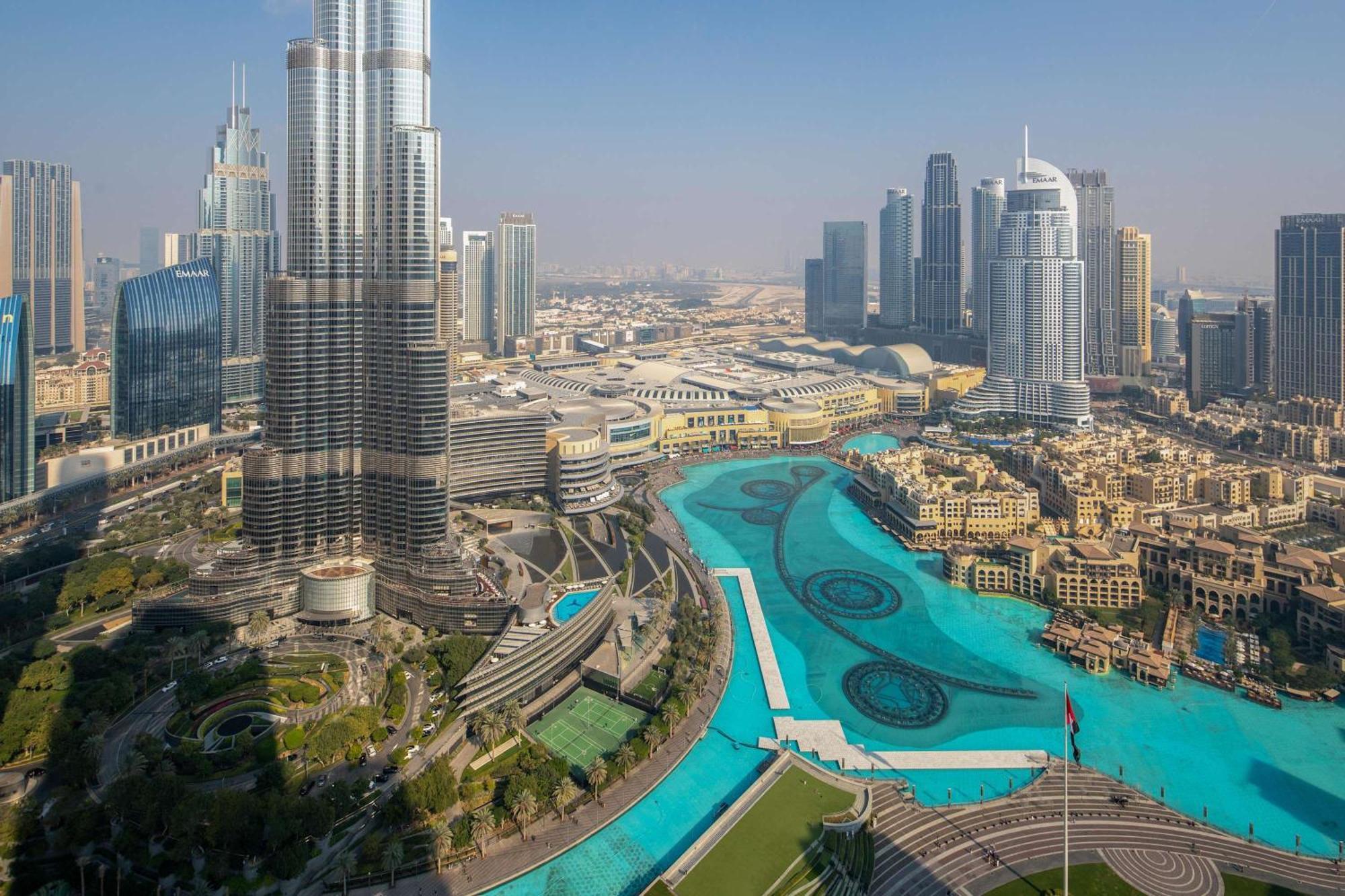 Frank Porter - Grande Signature Residences Apartment Dubai