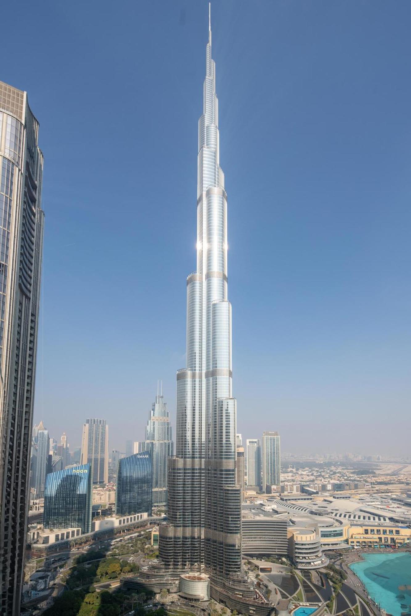 Frank Porter - Grande Signature Residences Dubai