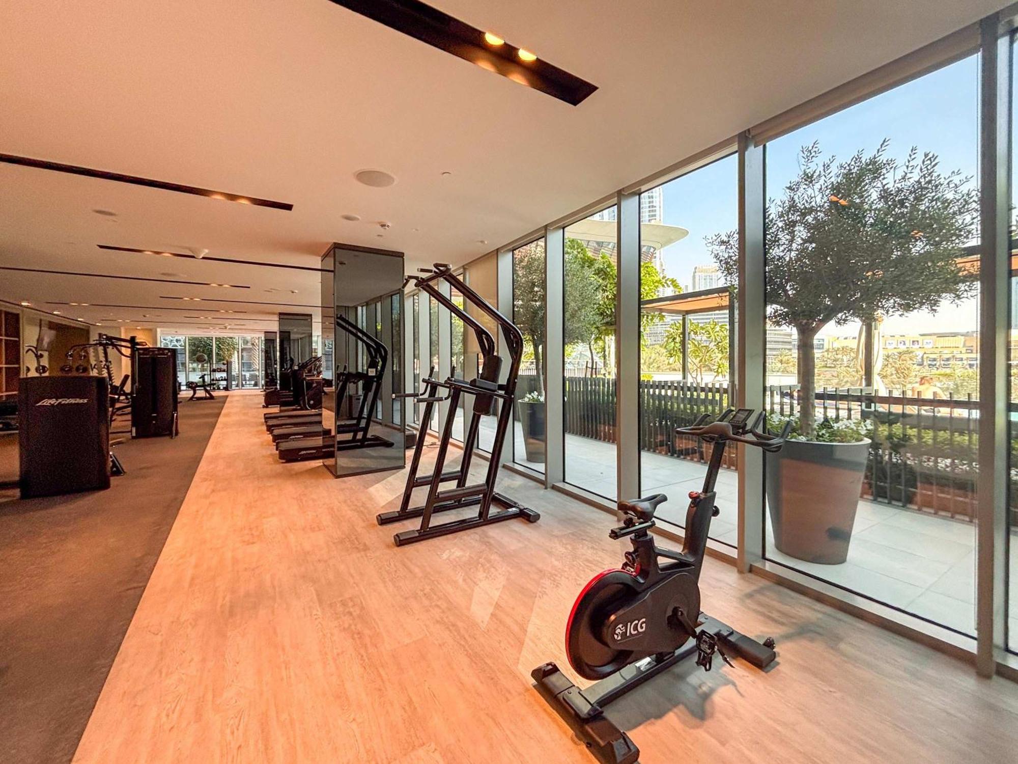 Frank Porter - Grande Signature Residences Apartment Dubai