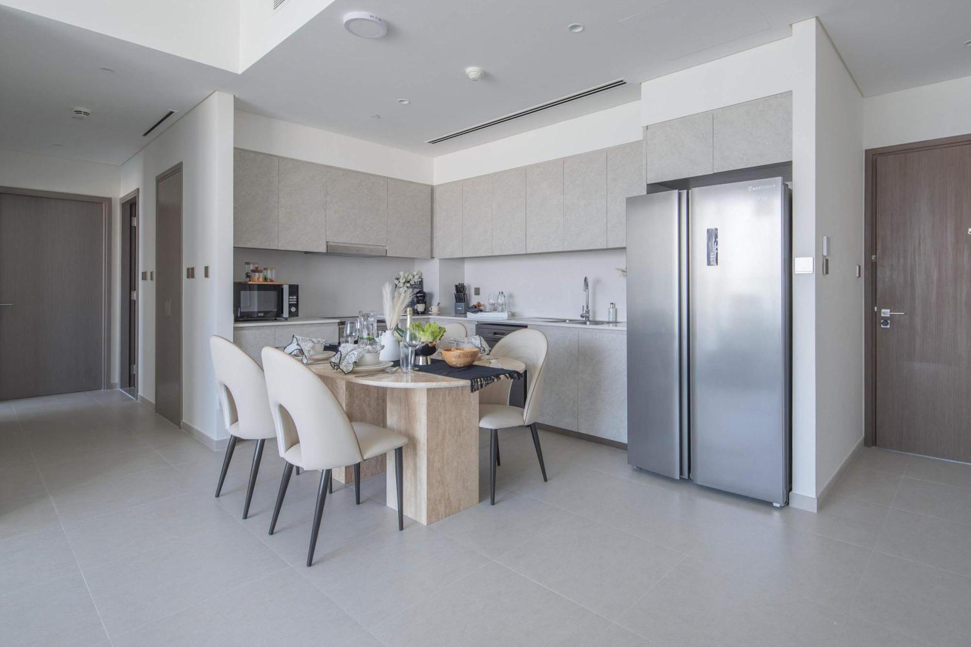 Frank Porter - Grande Signature Residences Apartment *