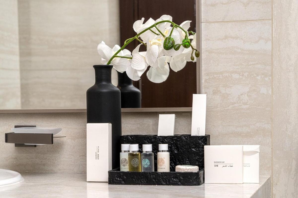 Apartment New Luxurious 3br With Stunning Burj Khalifa & Business Bay View Dubai