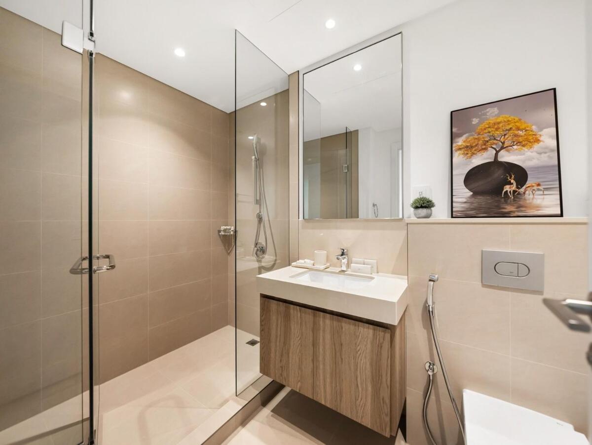 Royal Vista At Downtown Views Ii - Downtown & Burj Khalifa Views - Brand New Luxury 4br Dubai