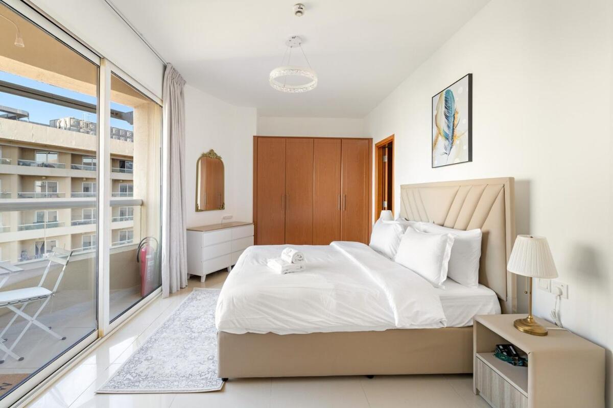 First Class 1br Classy With View Apartment *