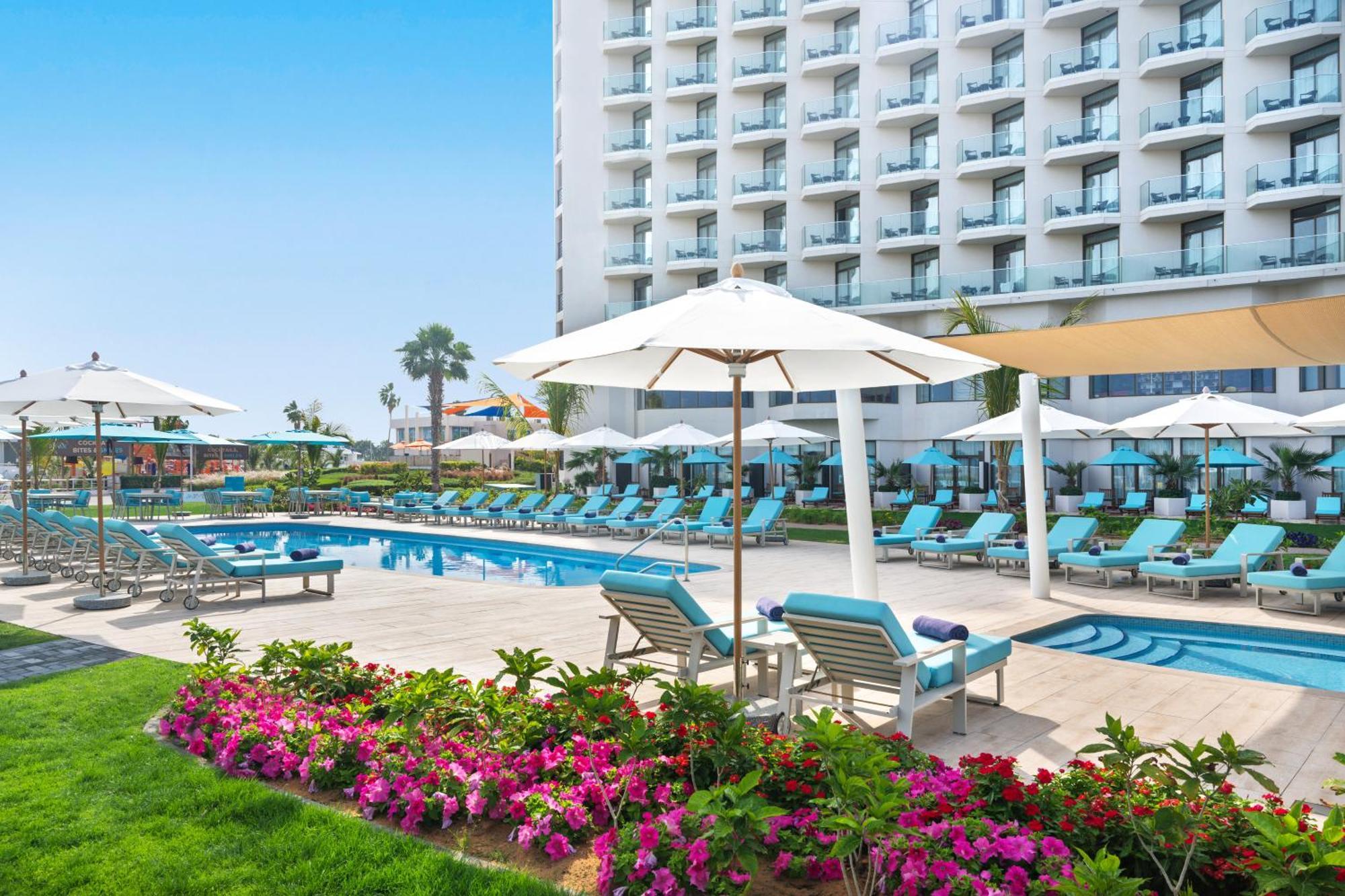 Ja Palm Tree Court,