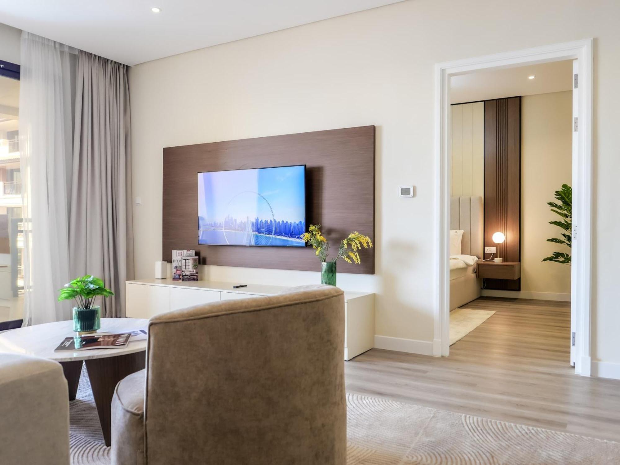 Apartment Renovated 1br Haven In 5 Star
