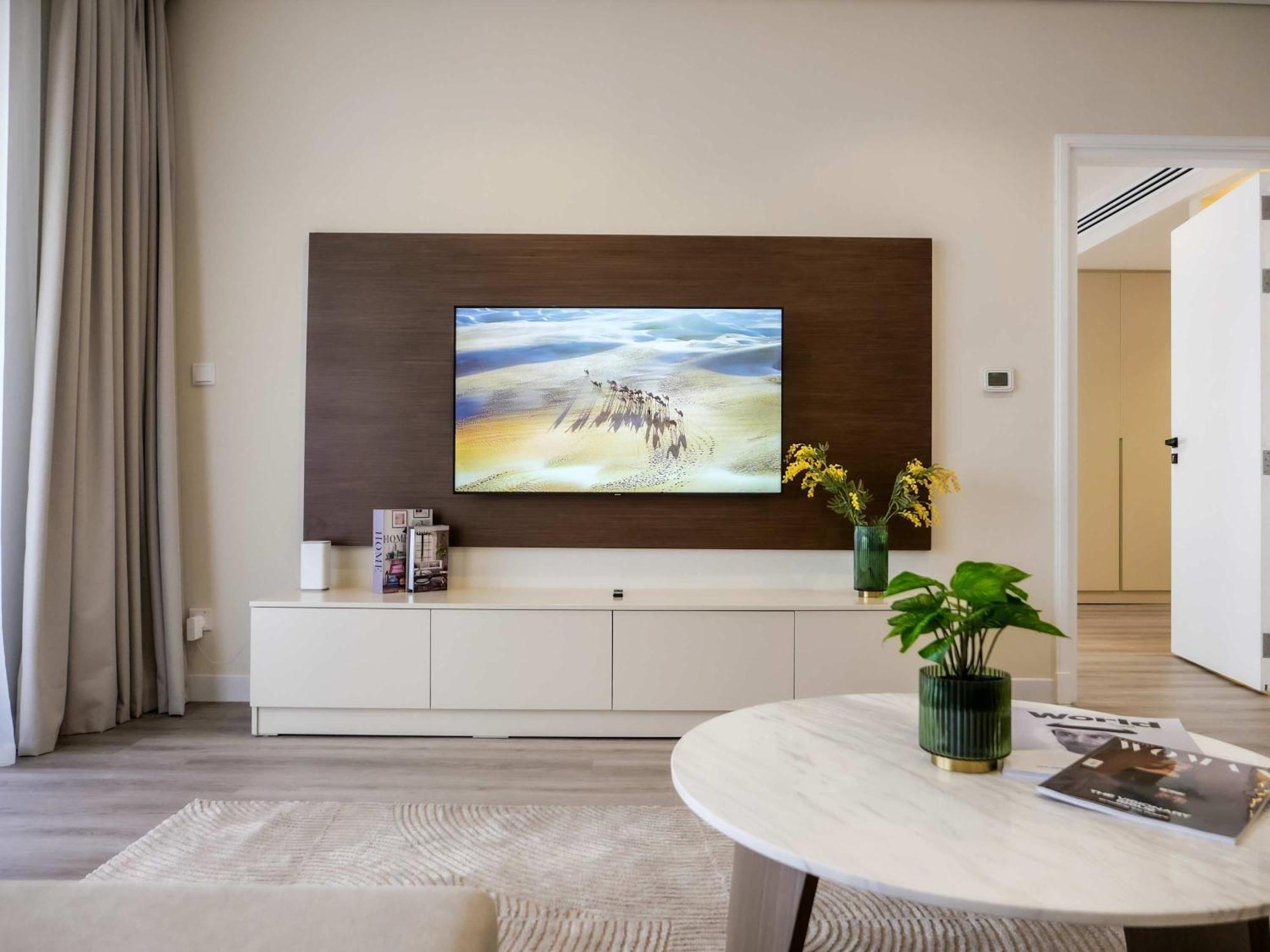 Apartment Renovated 1br Haven In 5 Star