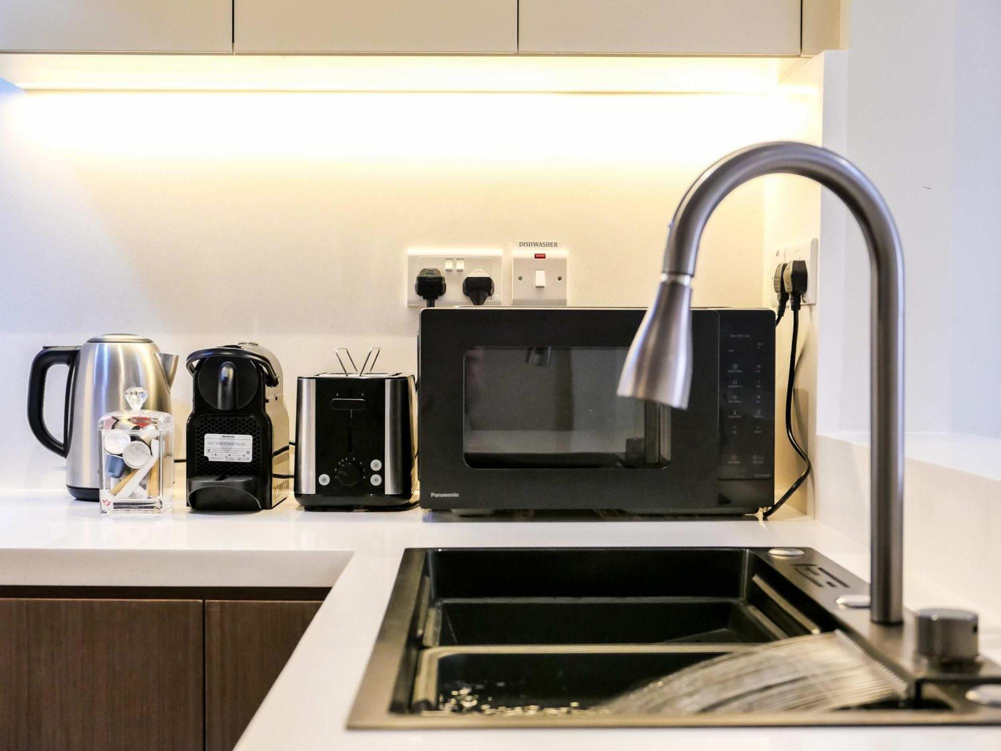 Renovated 1br Haven In 5 Star *
