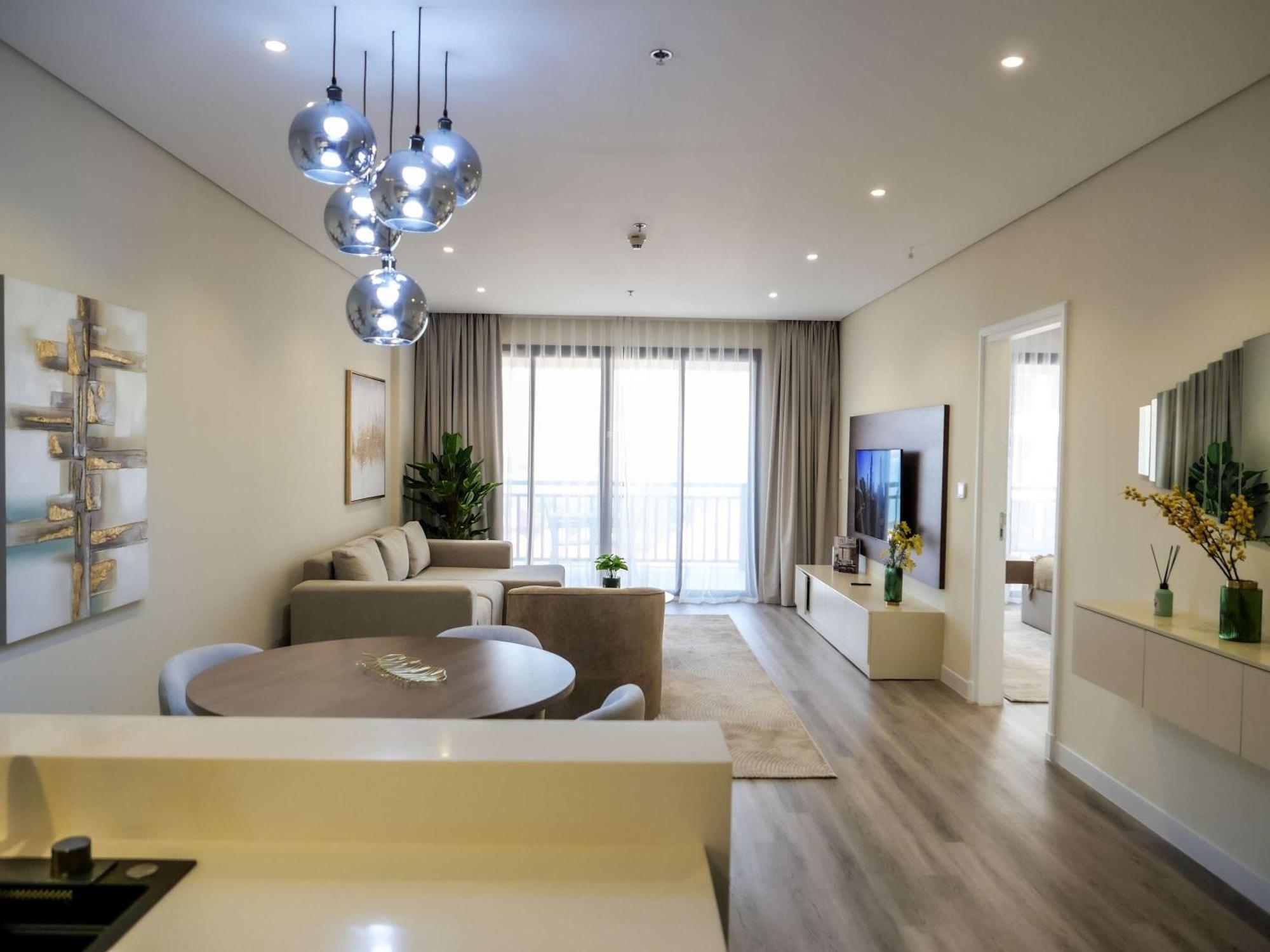 Apartment Renovated 1br Haven In 5 Star Dubai