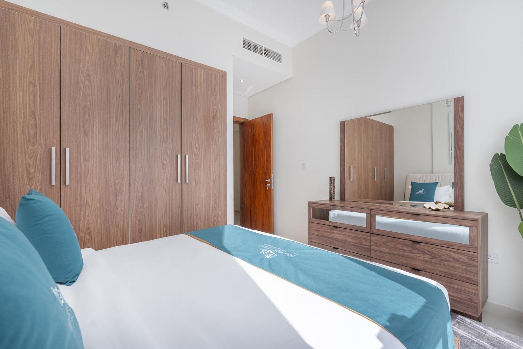 Heaven Crest Downtown - 3 Bedroom 2 Minute Walk To Mall And Burj Khalifa * Dubai