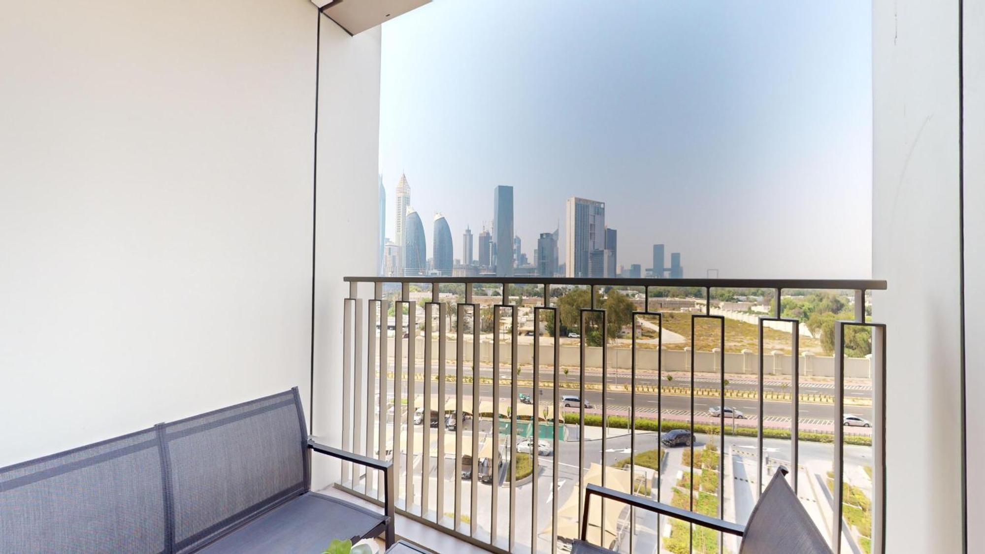 With 1 Bedroom In Financial Center Rd - * Dubai